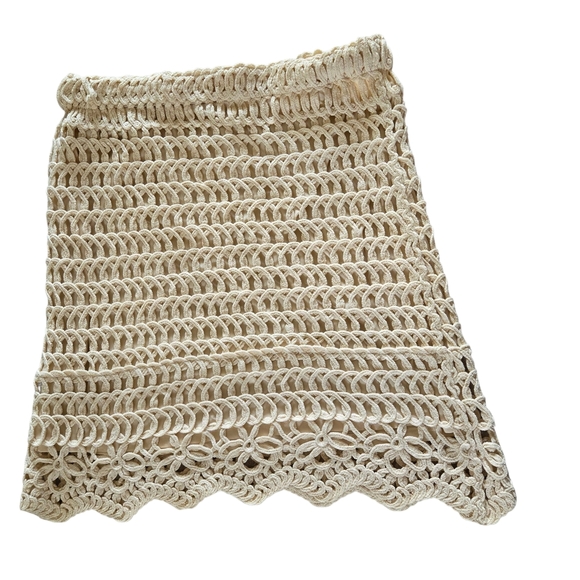 Adiva Elegant Crochet Skirt Set in Cream - Picture 3 of 5